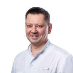 Врач Николаенко Максим Геннадьевич - Стоматолог-имплантолог