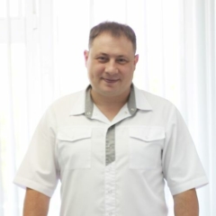 Врач Степанов Евгений Сергеевич - Стоматолог